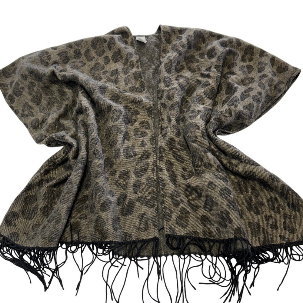 Woolrich Poncho Womens OS Brown Lana Leopard Print Fringe Open Front Wrap - Picture 2 of 7